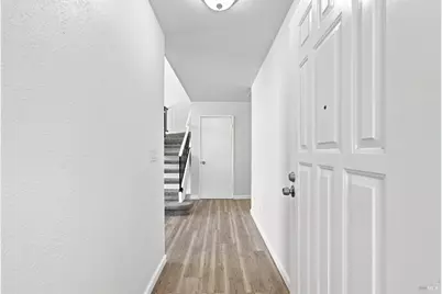 100 Trident Court, Vallejo, CA 94591 - Photo 4