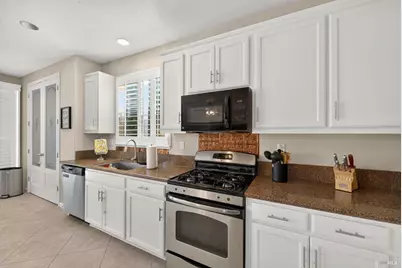 665 Brazelton Circle, Vacaville, CA 95688 - Photo 20