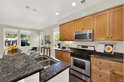 911 Walden Court, Fairfield, CA 94533 - Photo 22
