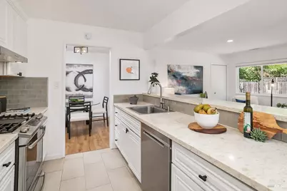 313 Corrillo Drive, San Rafael, CA 94903 - Photo 4