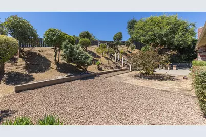 315 Barcelona Street, Vallejo, CA 94591 - Photo 30