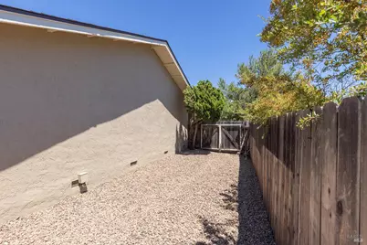 315 Barcelona Street, Vallejo, CA 94591 - Photo 34