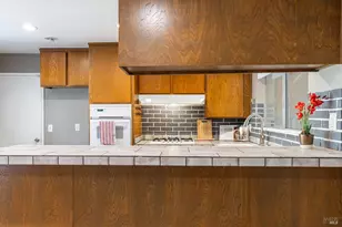 315 Barcelona St, Vallejo, CA 94591 - Photo 6