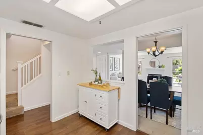 386 Columbia Circle, Benicia, CA 94510 - Photo 10