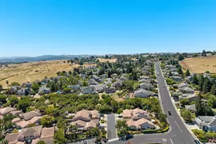 386 Columbia Cir, Benicia, CA 94510 - Photo 34