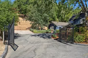 30 Oak Shade Ln, Novato, CA 94945 - Photo 2