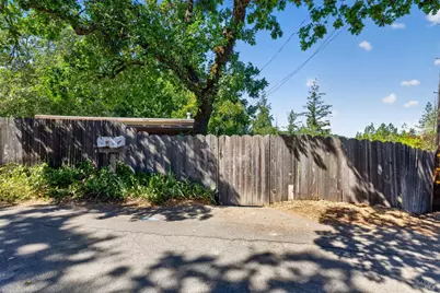 9312 Champs De Elysees, Forestville, CA 95436 - Photo 36
