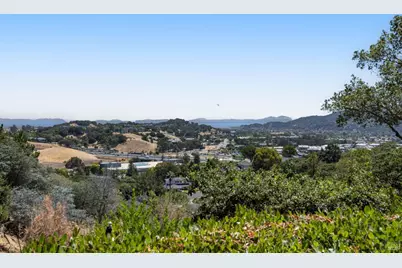 24 Corte Miguel, San Rafael, CA 94903 - Photo 2