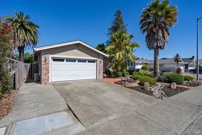 1295 Beechwood Drive, Petaluma, CA 94954 - Photo 2