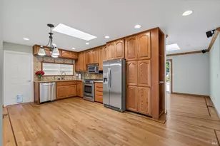 1295 Beechwood Dr, Petaluma, CA 94954 - Photo 8