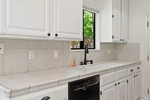 1263 Marian Way, Petaluma, CA 94954 - Photo 12