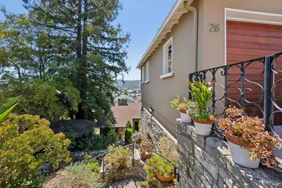 28 Marina Court Drive, San Rafael, CA 94901 - Photo 2