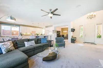 415 Decanter Circle, Windsor, CA 95492 - Photo 2