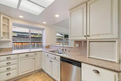 462 Danbury Circle, Vacaville, CA 95687 - Photo 8