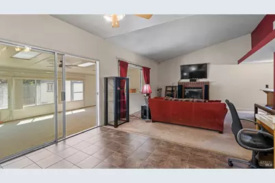 393 Limerick Way, Vacaville, CA 95688 - Photo 20