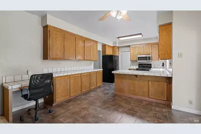 393 Limerick Way, Vacaville, CA 95688 - Photo 14