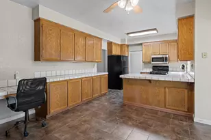 393 Limerick Way, Vacaville, CA 95688 - Photo 14