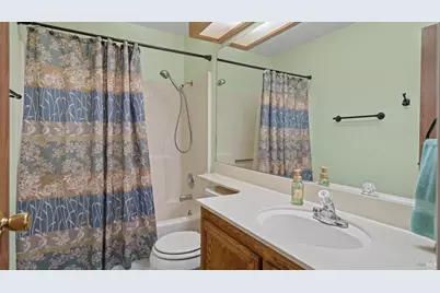 393 Limerick Way, Vacaville, CA 95688 - Photo 34