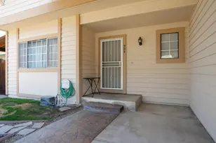 393 Limerick Way, Vacaville, CA 95688 - Photo 4