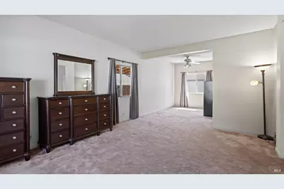 393 Limerick Way, Vacaville, CA 95688 - Photo 12