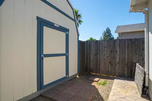393 Limerick Way, Vacaville, CA 95688 - Photo 52