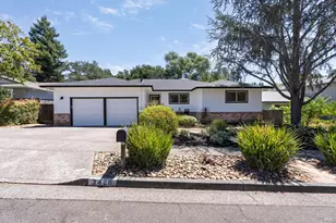 3428 Castlerock Ct, Santa Rosa, CA 95404 - Photo 2