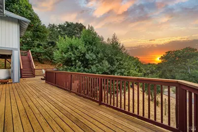 175 Grandview Avenue, Novato, CA 94945 - Photo 2