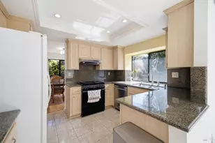 249 Valley Oak Ln, Vallejo, CA 94591 - Photo 30