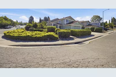 249 Valley Oak Lane, Vallejo, CA 94591 - Photo 10