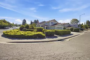 249 Valley Oak Ln, Vallejo, CA 94591 - Photo 10