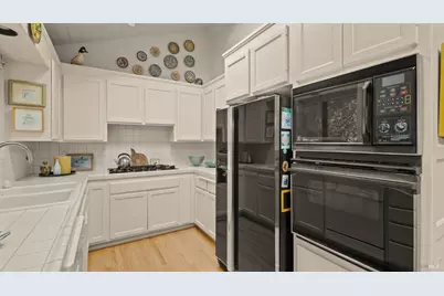 202 Cleveland Court, Mill Valley, CA 94941 - Photo 20