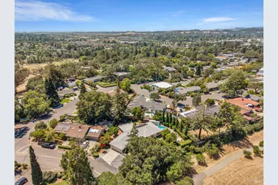 385 Lakeview Drive, Napa, CA 94559 - Photo 50