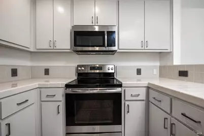 530 Entrada Drive #202, Novato, CA 94949 - Photo 6