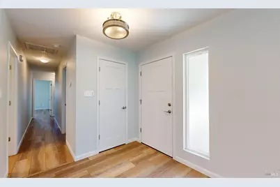 404 N Foothill Boulevard, Cloverdale, CA 95425 - Photo 12
