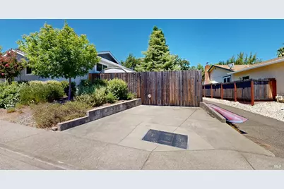404 N Foothill Boulevard, Cloverdale, CA 95425 - Photo 8