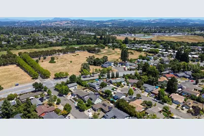 2342 Baggett Court, Santa Rosa, CA 95401 - Photo 36