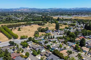 2342 Baggett Ct, Santa Rosa, CA 95401 - Photo 36