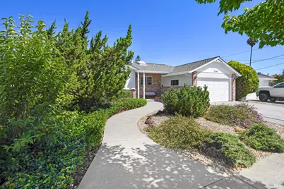 2324 Roberto Street, Napa, CA 94558 - Photo 2