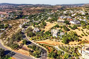 1176 Castle Oaks Dr, Napa, CA 94558 - Photo 64