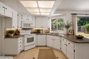226 N Alamo Dr, Vacaville, CA 95688 - Photo 10