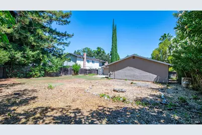226 N Alamo Drive, Vacaville, CA 95688 - Photo 36