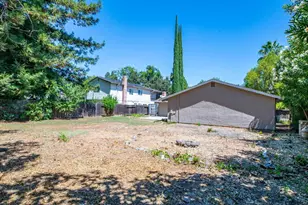 226 N Alamo Dr, Vacaville, CA 95688 - Photo 36
