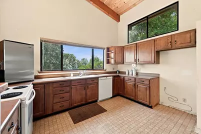 13420 Point Lakeview Road, Lower Lake, CA 95457 - Photo 18