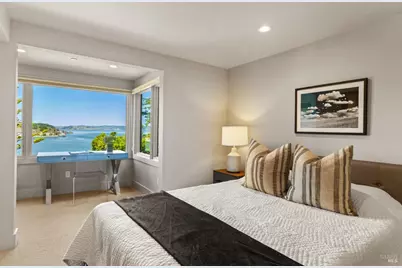 290 Beach Road, Belvedere, CA 94920 - Photo 56