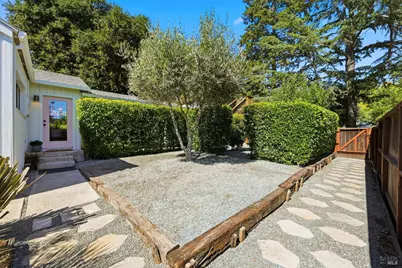 1081 Evans Avenue, Napa, CA 94559 - Photo 2