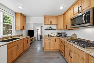 1081 Evans Avenue, Napa, CA 94559 - Photo 14