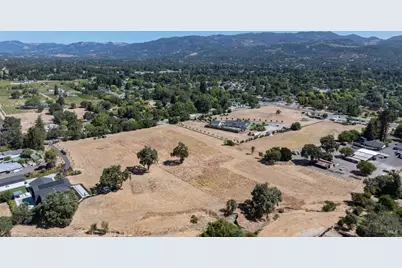 1050 Craig Avenue, Sonoma, CA 95476 - Photo 14
