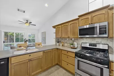 712 Ashford Court, Vacaville, CA 95687 - Photo 24