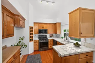 2578 Harvest Ln, Napa, CA 94558 - Photo 4