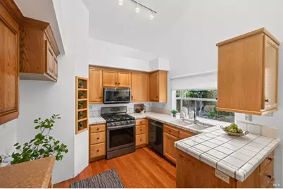 2578 Harvest Lane, Napa, CA 94558 - Photo 18